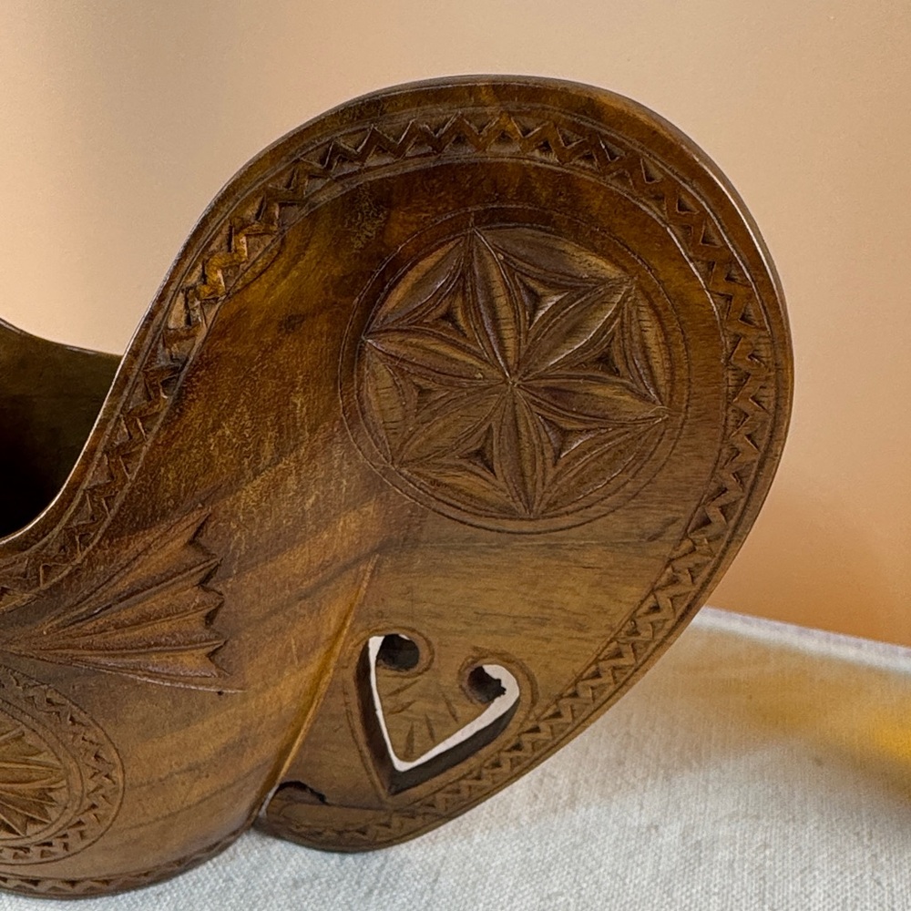 Yugoslavia Wedding Ceremonial Carved Wooden Decorative Jug/Cup - Picture 8 of 15